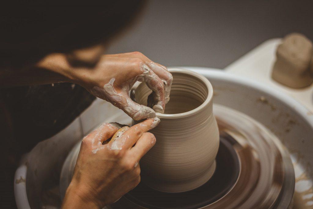 Destin Palms Vacations- Wheel Throwing Class