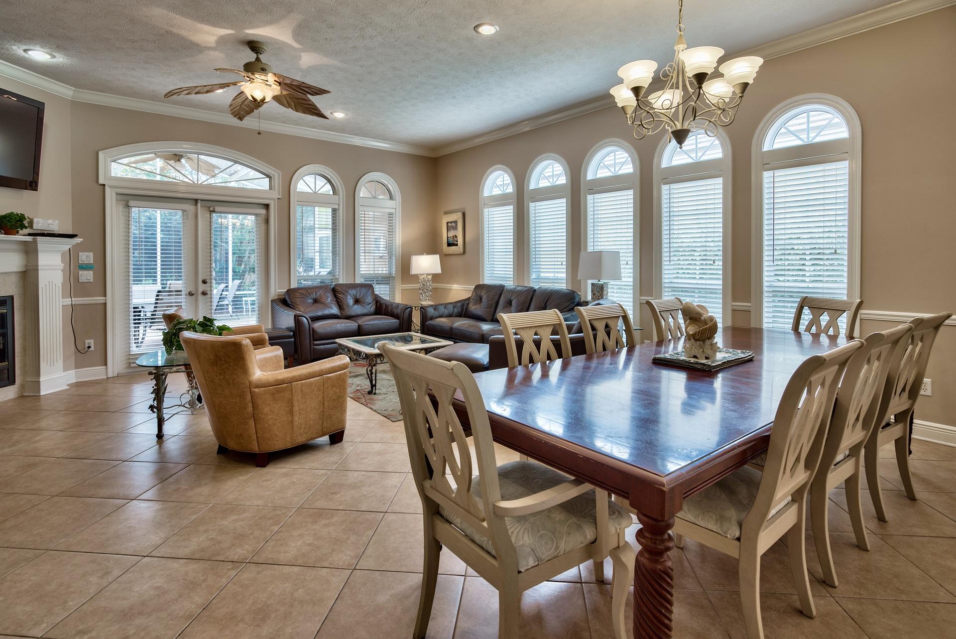 Snowbird Stays- Villa Soleil 