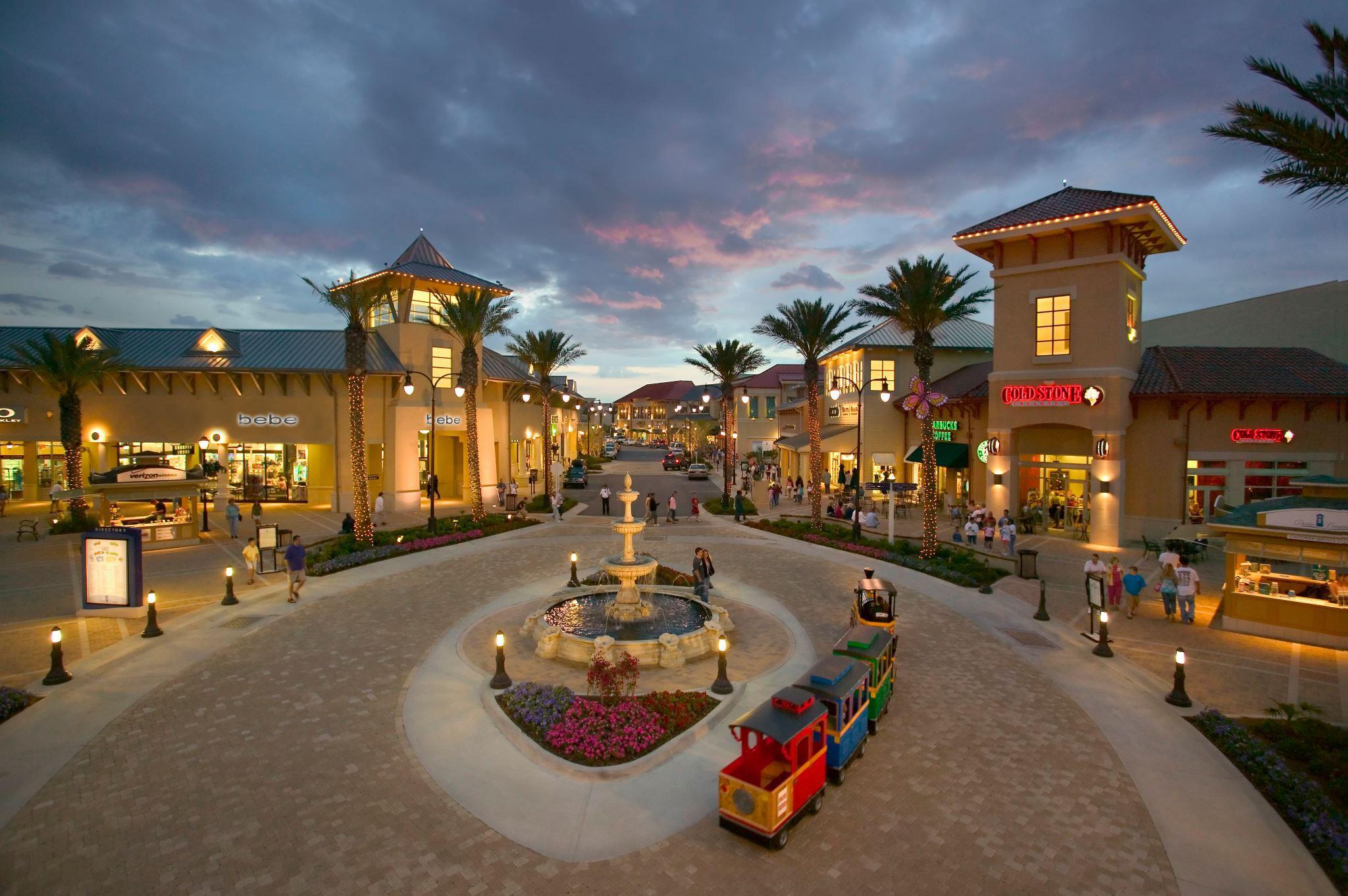Things to do in Destin- Shopping 